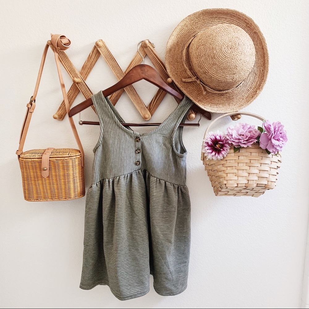 Meet your Posher, Genifer